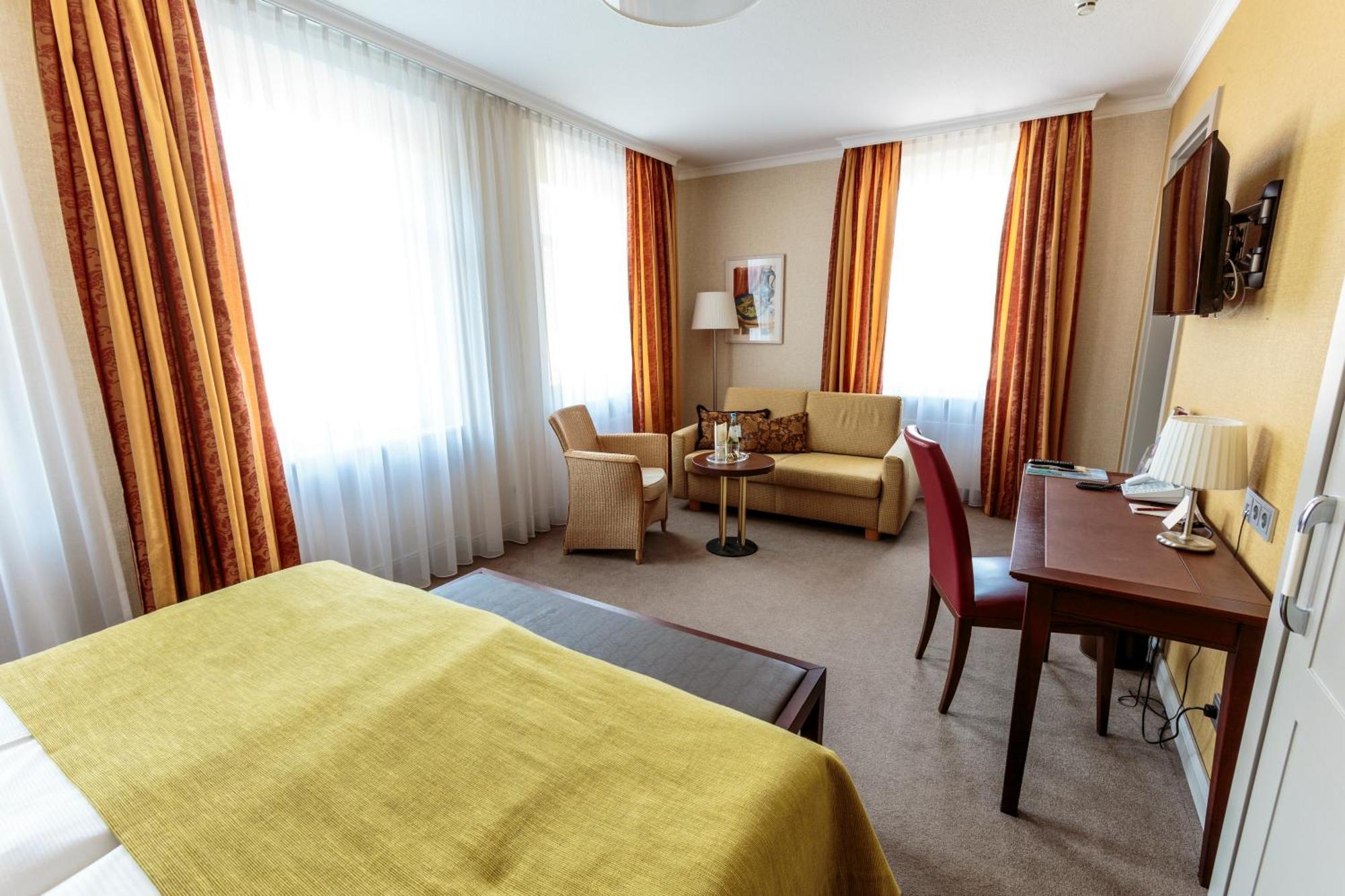 Parkhotel Gueldene Berge Weißenfels Extérieur photo
