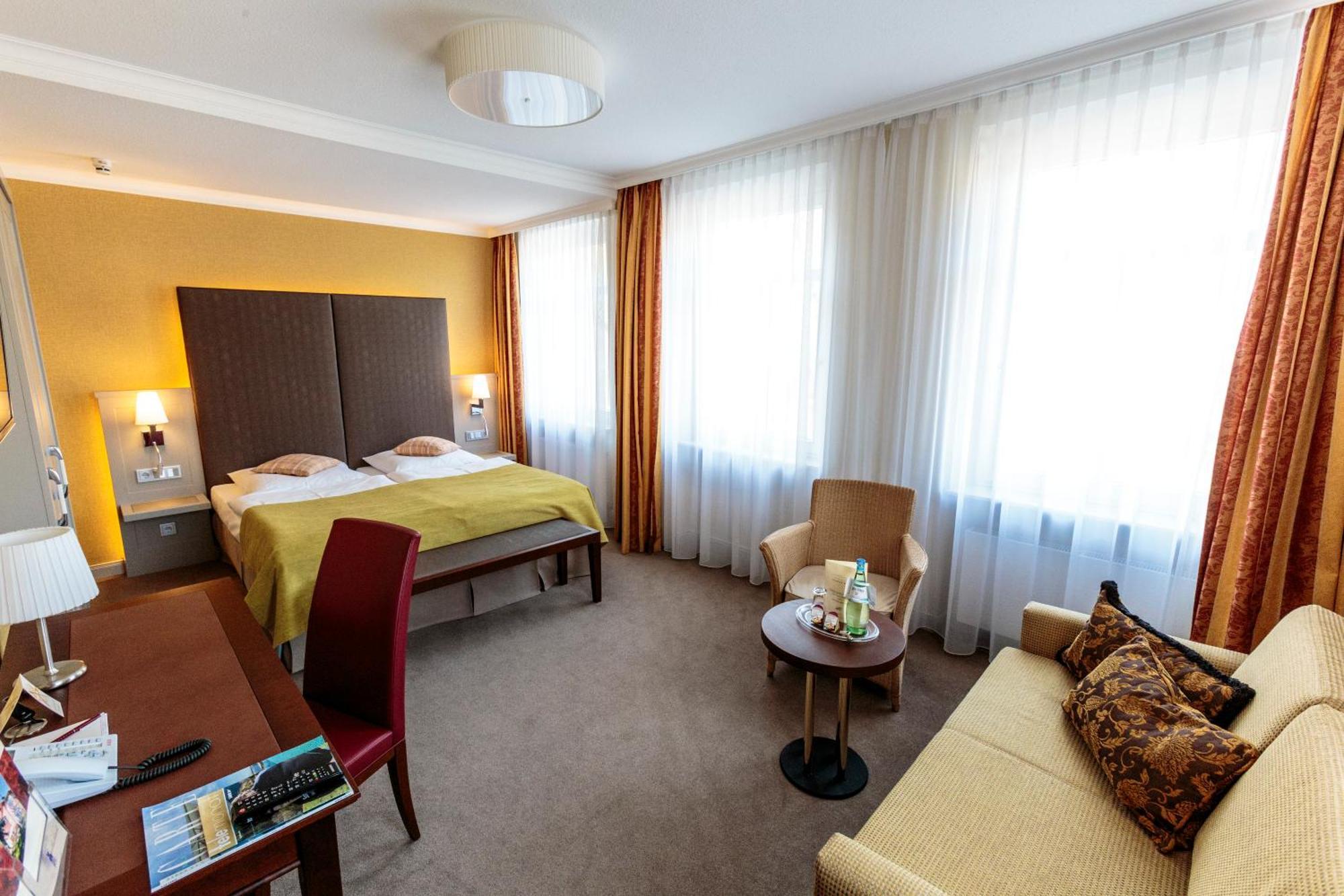 Parkhotel Gueldene Berge Weißenfels Extérieur photo