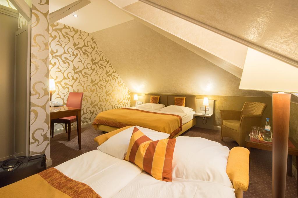 Parkhotel Gueldene Berge Weißenfels Extérieur photo