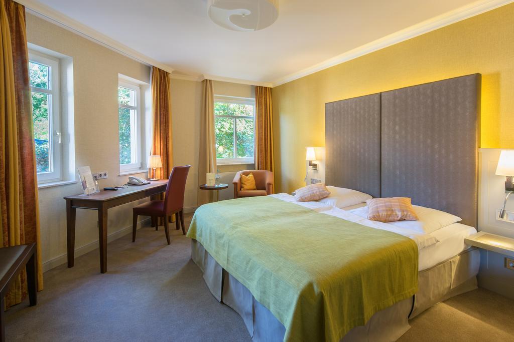 Parkhotel Gueldene Berge Weißenfels Extérieur photo